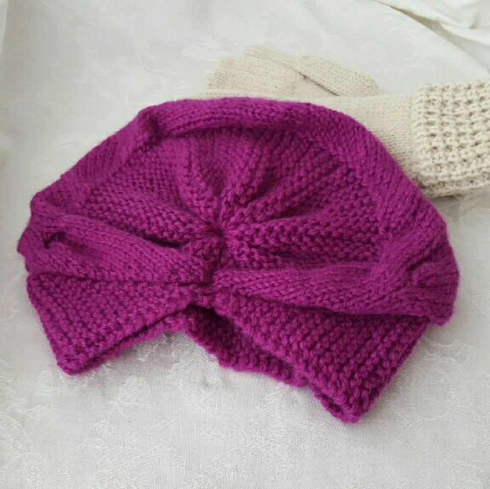 New West Loop Cream Knit Gloves + Hand Knit Purple Magenta Winter Cap Set